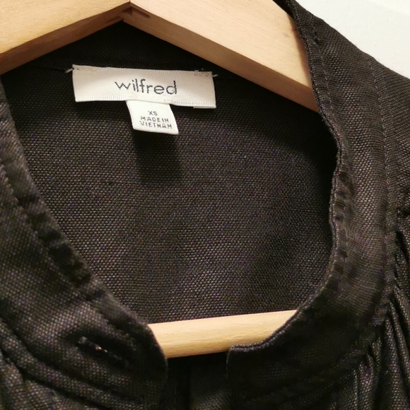 Aritzia Wilfred black Bertillon blouse - Picture 2 of 6